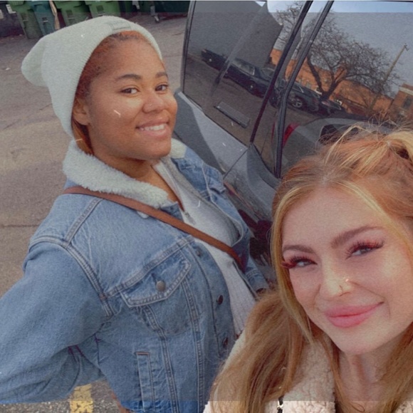 Meet your Posher, Mandee - Picture 10 of 15